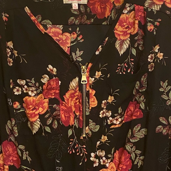 Xl  casual Rose 🌹 blouse - Picture 3 of 5
